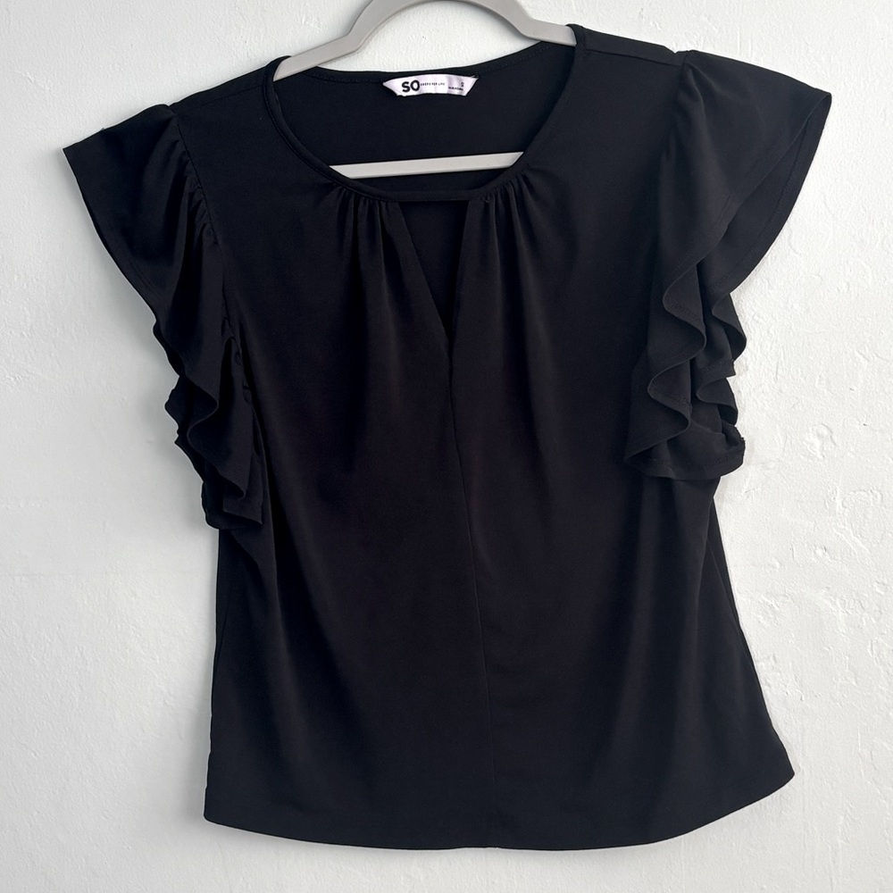 SO black stretch ruffle blouse S
